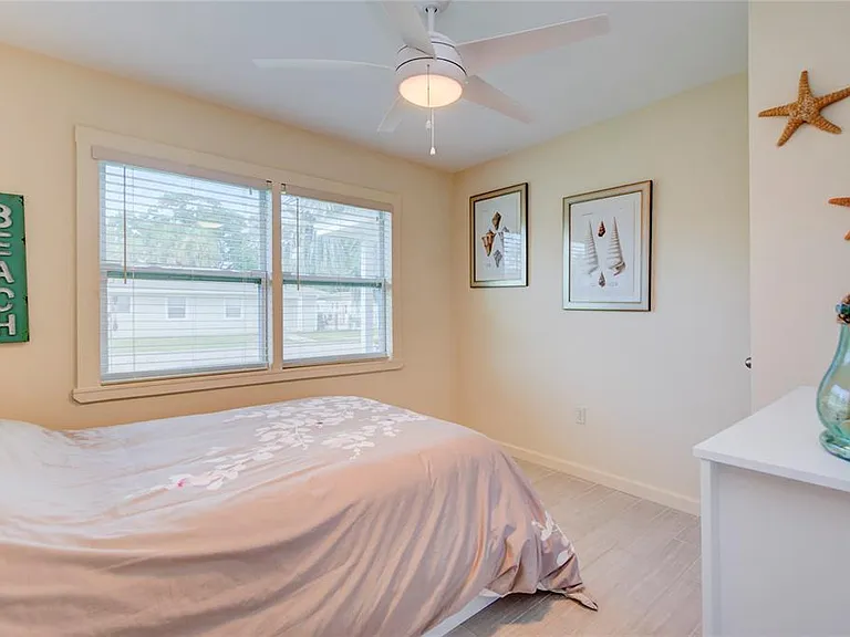 3200 W De Bazan Ave — Photo 21