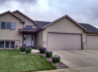2562 Flagstone Ln NW, Rochester, MN 55901