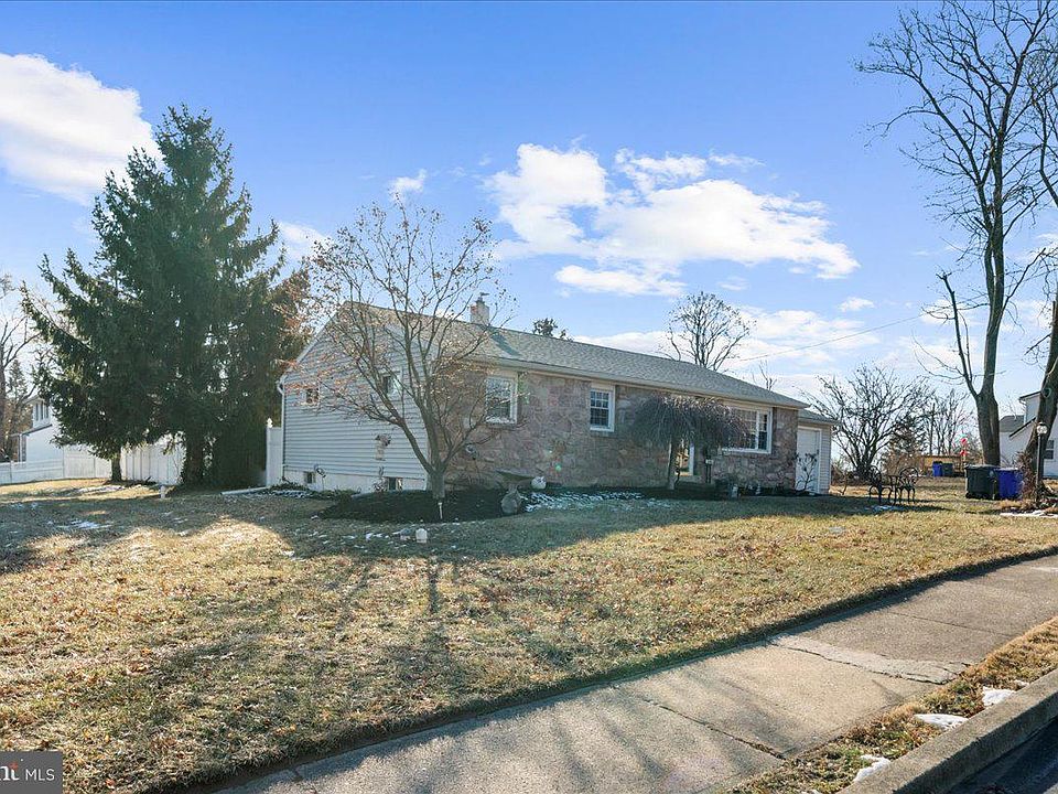 246 N Price St, Pottstown, PA 19464 | Zillow