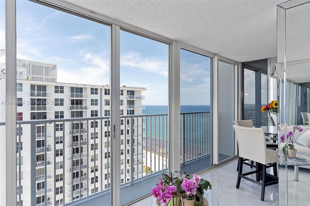 111 Briny Ave #Penthouse 11, photo 6