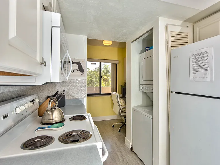 7500 Estero Blvd #202 — Photo 19