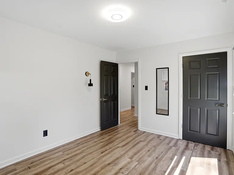 512 Lexington Blvd — Photo 47