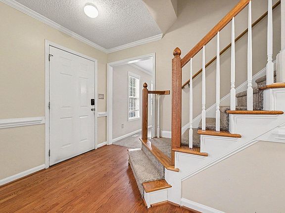 5th image of 8405 Ridgebury Rd