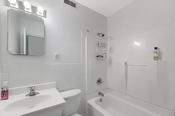 Rented by REAL New York | media 8