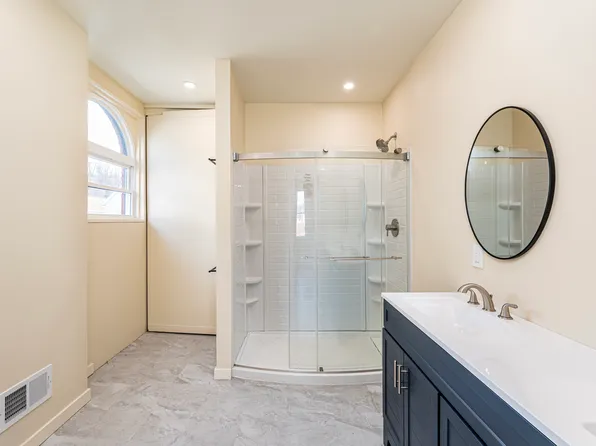 107 8th St, Turtle Creek, PA 15145