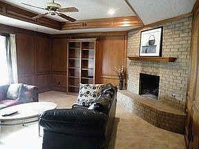 3rd image of 2157 Villa Pl