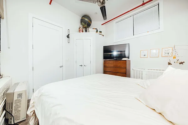 Rented by Carnegie Management Inc | media 11