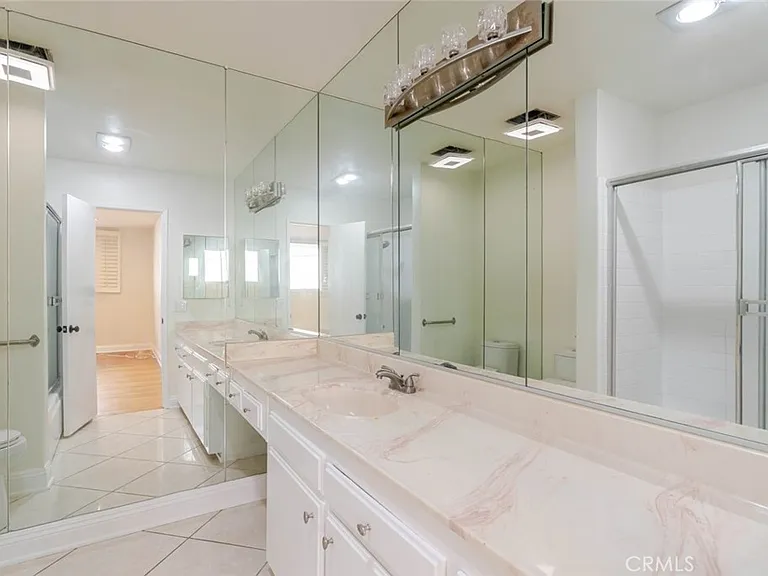 14141 Dickens St #211 — Photo 5