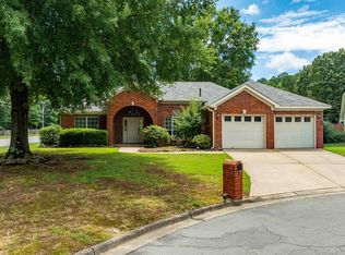 1 Mayberry Ct, Little Rock, AR 72223
