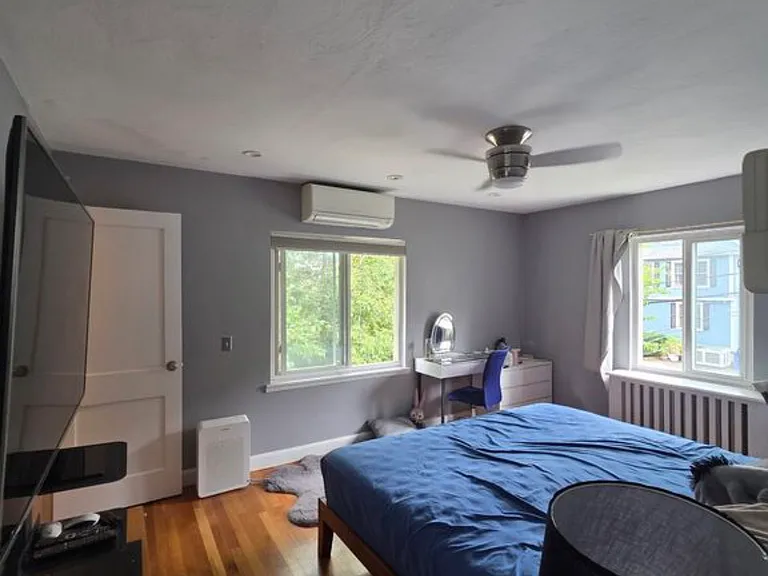 33 Court St — Photo 18