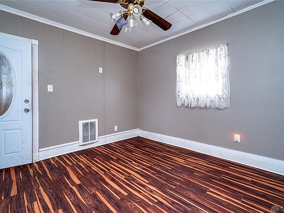3rd image of 1201 Park Ave