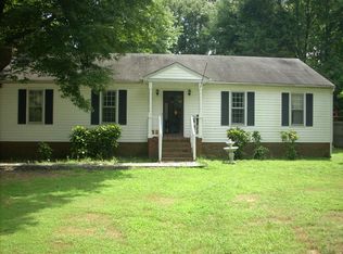 11783 Olde Coach Dr, Midlothian, VA 23113