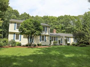 960 High Hawk Rd, East Greenwich, RI 02818