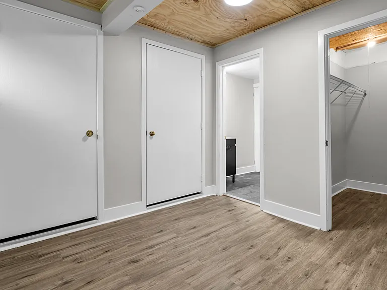 141 W 10th Ave #4 — Photo 10