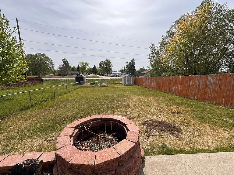 5476 Savannah St — Photo 24