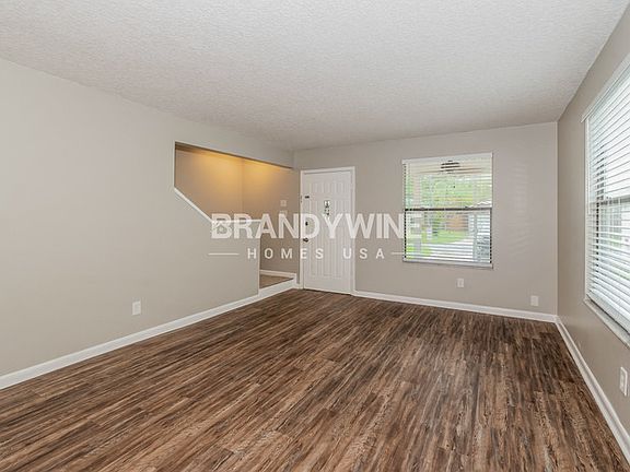 4th image of 4630 Buxton St