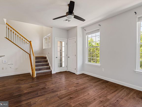 2nd image of 1329 N 32nd St