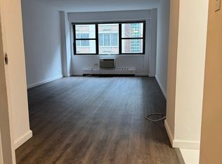 330 E 46th St APT 9C, New York, NY 10017