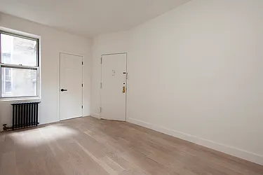 Rented by R New York