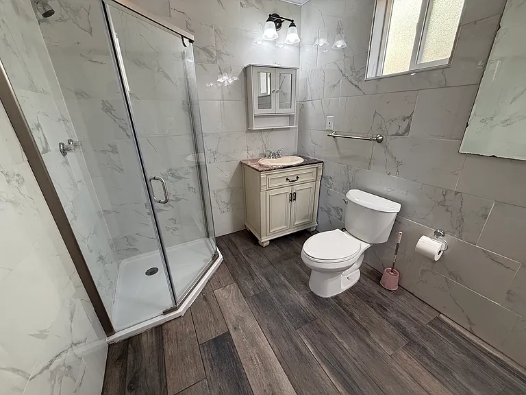 18592 Madison Ave — Photo 11