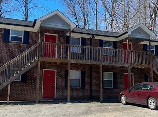 2406 Markwood Ln, Winston Salem, NC 27107
