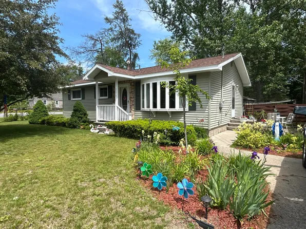 2273 Hobbs Dr, Alpena, MI 49707