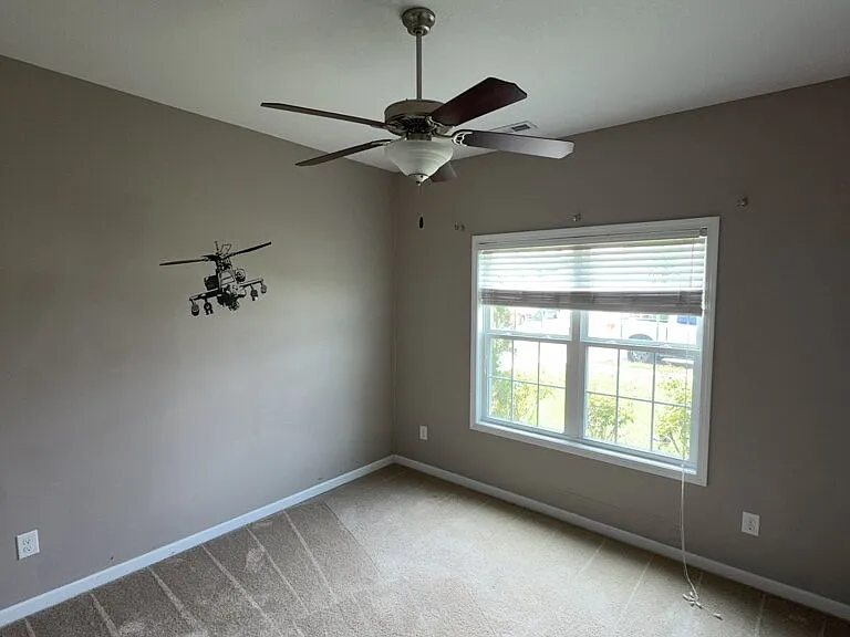 111 Cavalier Dr — Photo 23