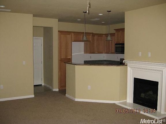 2nd image of 607 Blossom Rock Ln
