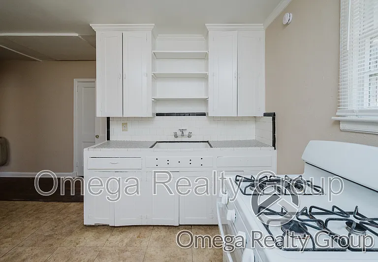1026 Pershing St #C — Photo 15