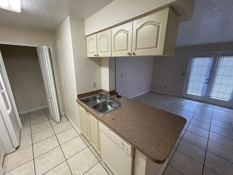 2550 N Alafaya Trl #10102 — Photo 6