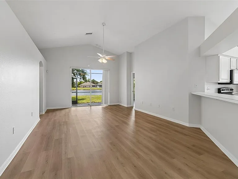 2222 Roanoke Springs Dr — Photo 8