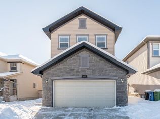 1077 Kincora Dr NW, Calgary, AB T3R 0A2