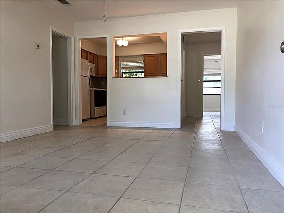 5th image of 1214 Corbett Ln