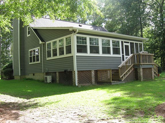 Rear sunroom, grill deck 