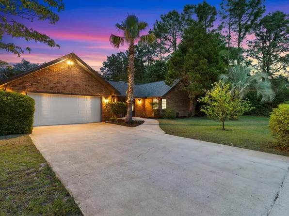 2348 Darvas Dr, Navarre, FL 32566