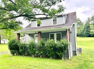 718 Breakneck Rd, Connellsville, PA 15425