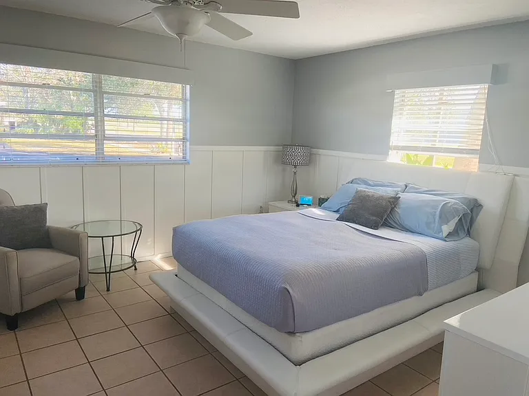 1423 Avenida Del Circo — Photo 9