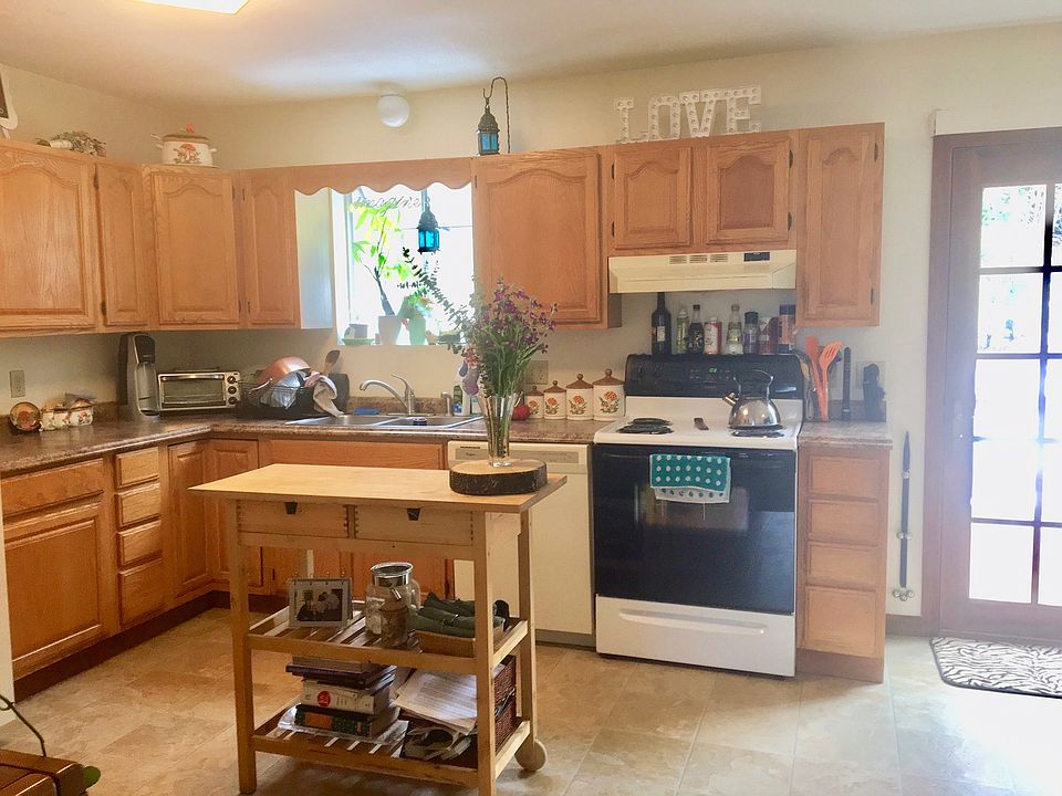 Kitchen Partial View #1