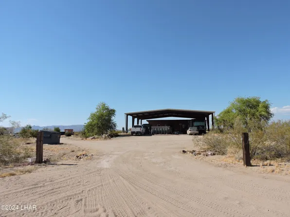3077 W Sun Valley Dr, Yucca, AZ 86438