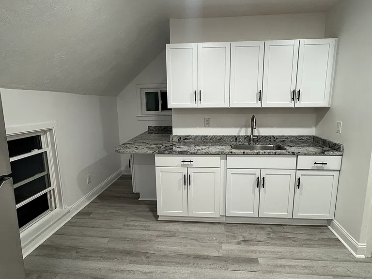 195 Pawtucket Ave #2 — Photo 2