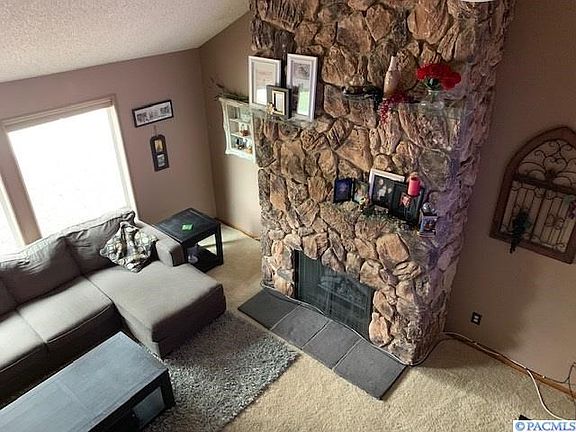 4th image of 4214 W Klamath Ave Unit B12