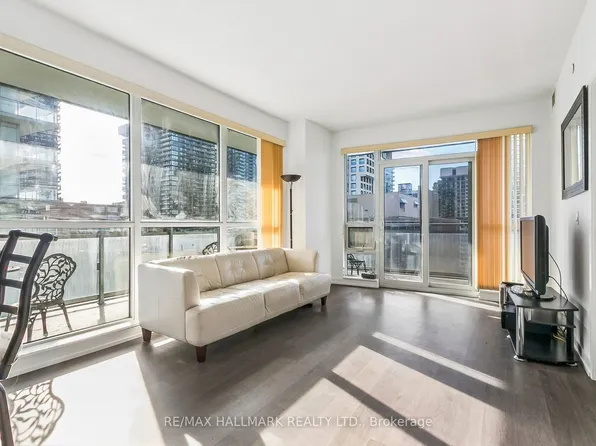 98 Lillian St #1212, Toronto, ON M4S 0A5