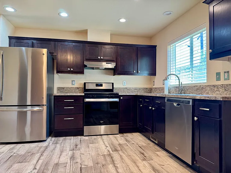 12114 Wolf Rd — Photo 9