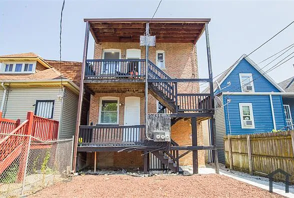 3 bed, 2014 sqft, $1,800 — Photo 3