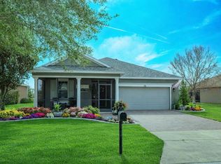 152 Balmy Coast Rd, Groveland, FL 34736