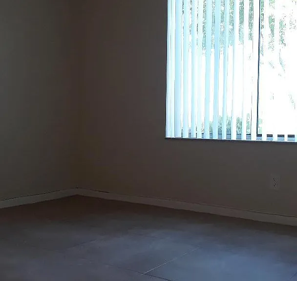 1081 Coral Club Dr — Photo 5