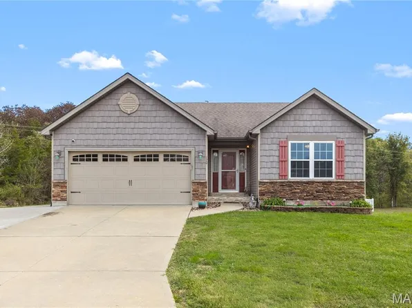 120 Creekside Dr, Winfield, MO 63389