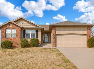 1201 W Robin Street, Ozark, MO 65721