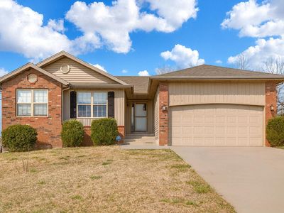1201 W Robin Street, Ozark, MO, 65721
