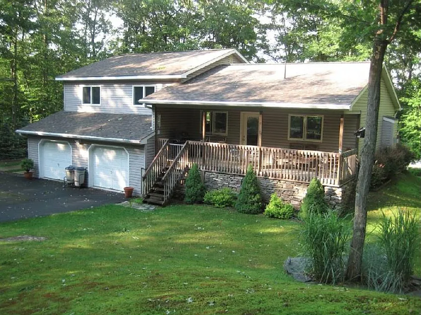 3 bed, 2000 sqft, $8,000 — Photo 2